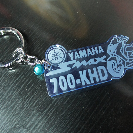 藍色透明鑰匙圈，都可以切割成自己喜愛的形狀